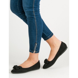 Ch. Creation Mocka Ballerina I Spitz svart 2