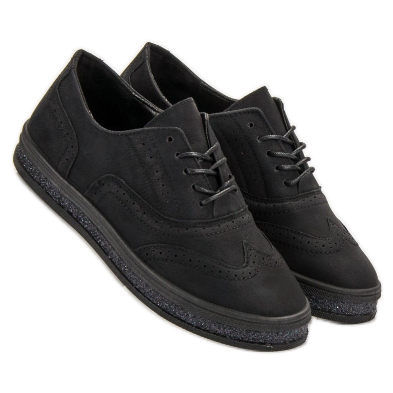 SHELOVET Svarta brogues 1