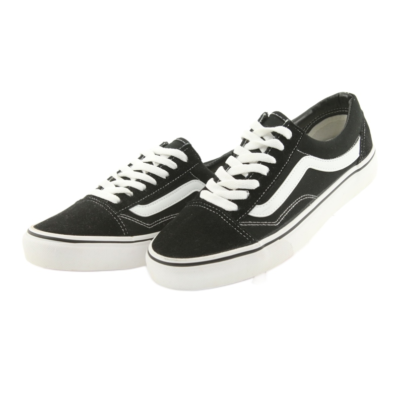 Old Skool Vans svart vit 3