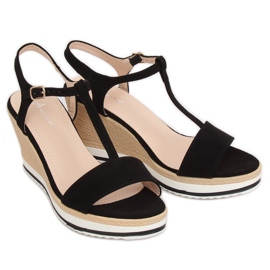 Svarta sandaler på kilklack H-59 Svart 2