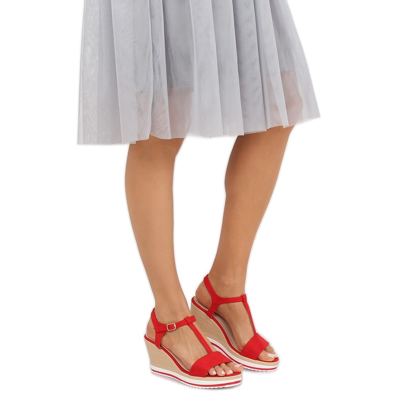 Röda sandaler på kilklack H-59 Röd 1