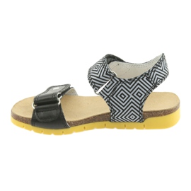 Bartek Girls 'Leather Sandals 56183 Svart med mönster 2