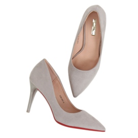 Pumpar på en grå E22369 Grå stift 1