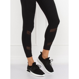 Svarta sportskor 7781-Y Svart 1