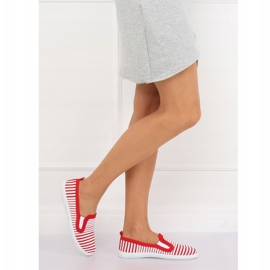 Röda slipon-sneakers XJ-2909 Röd vit 2