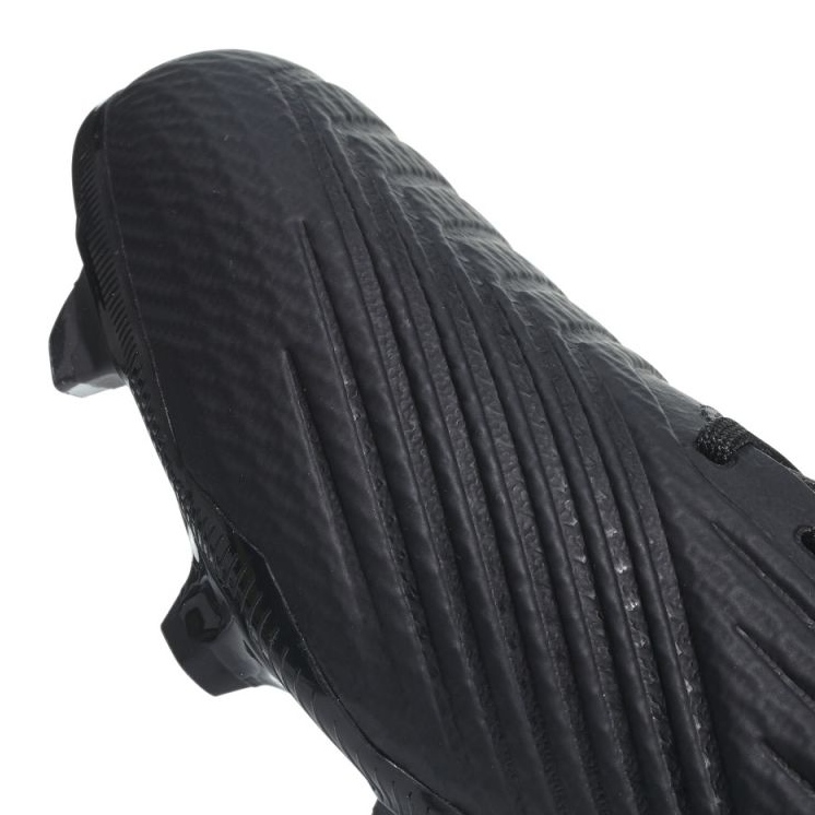 Adidas Predator 18.3 Fg M CP9303 fotbollsskor svart svart 2