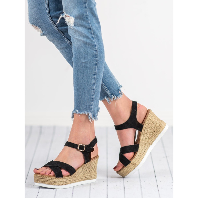 JESSY ROSS Svarta sandaler i mocka 1