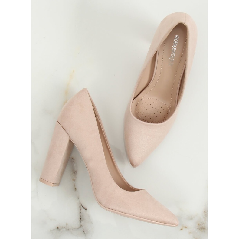 Pumpar på den beige stolpen 4008 Beige 1