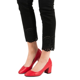 Ideal Shoes Klassiska röda pumpar 1