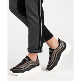 Lätta sportskor svart 1