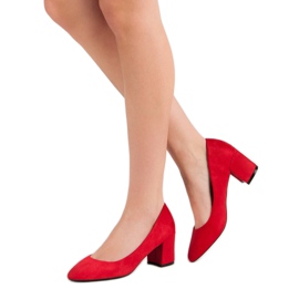 Ideal Shoes Röda pumpar på en pelare 2