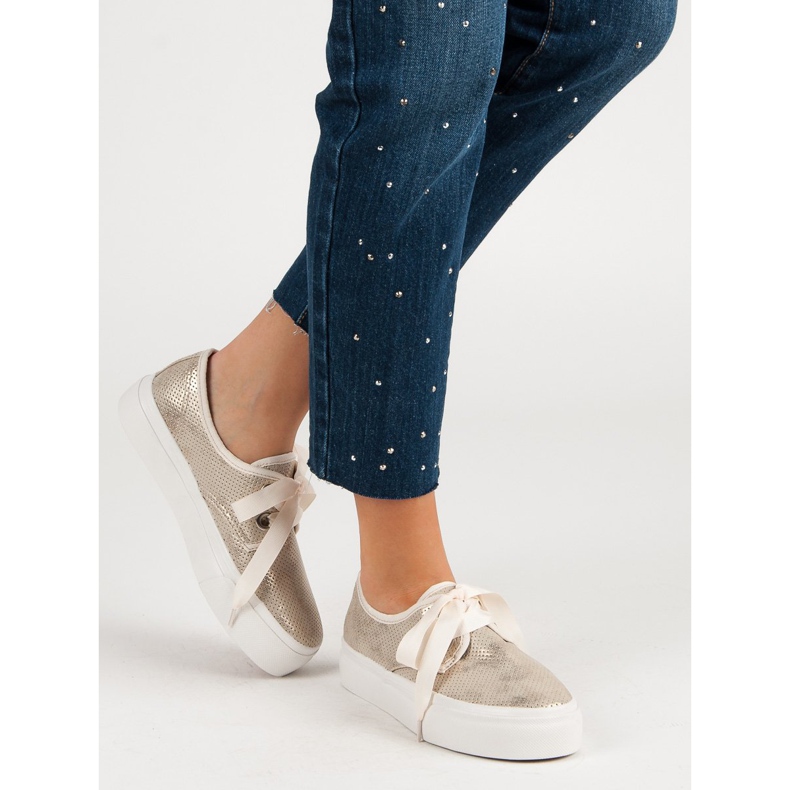 Kylie Sneakers bundna med ett band gul 1