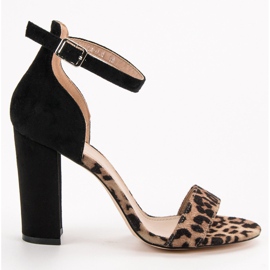 Erynn Sandaler På En Bar brun 2