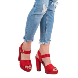 SHELOVET Röda sandaler på plattformen 2