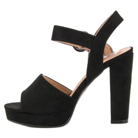 SHELOVET Svarta sandaler på plattformen 1