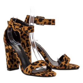 Goodin Sandaler På En Bar brun 1