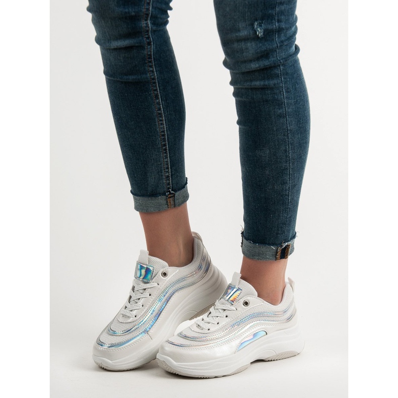 SHELOVET Sneakers på plattformen vit 1