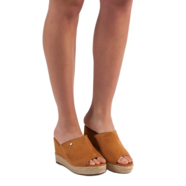 Best Shoes Sandaler med kil brun 1