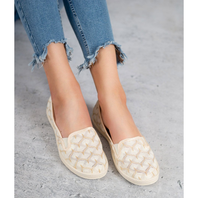 Beige Slip On VICES Sneakers 1