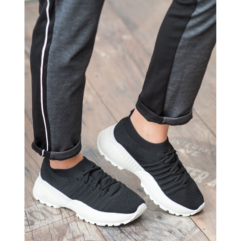 VICES Slip-On Sneakers svart 2