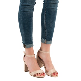 VICES Sandaler på ett inlägg brun 2