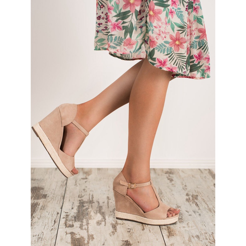 Renda Beige sandaler 1