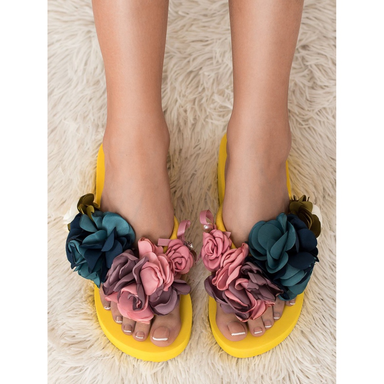 Fama Skumklafflor gul 2