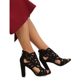 Svarta openwork-stövlar AT-0657-L Svart 2