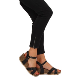 Svarta sandaler på kilklack 1058 Svart 1