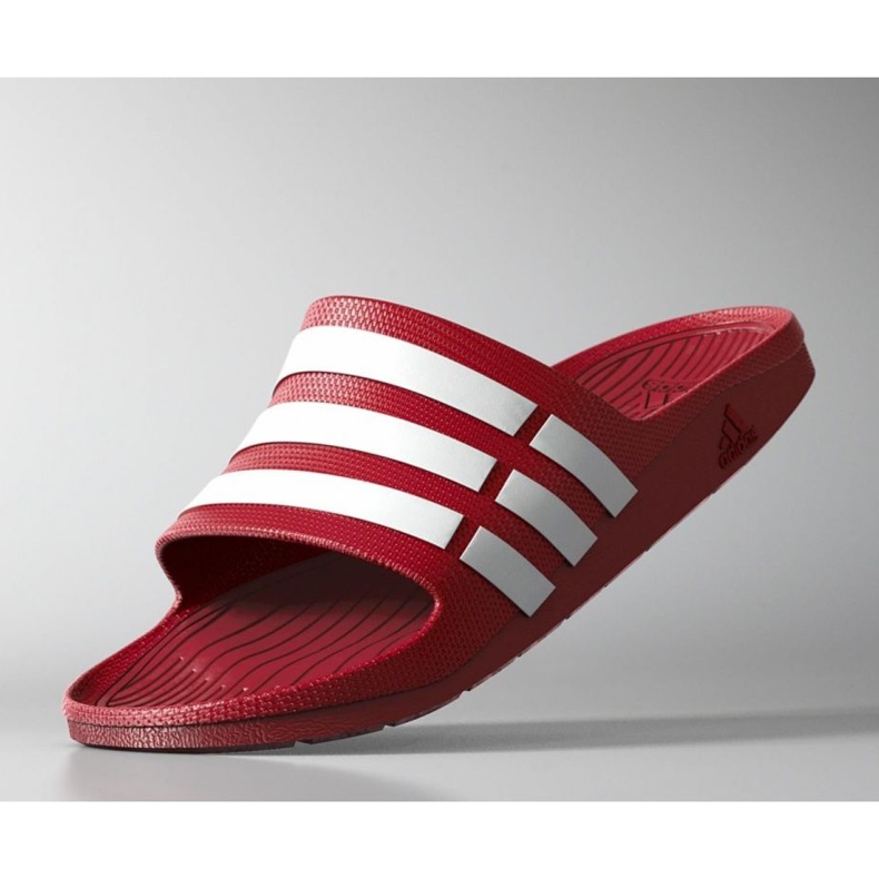 Adidas Duramo Slide M G15886 tofflor röd 1