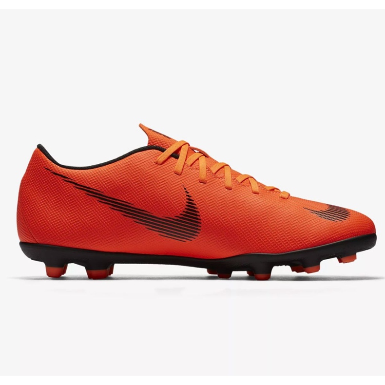 Nike Mercurial Vapor 12 Club M AH7378-810 fotbollsskor mångfärgad röd 1
