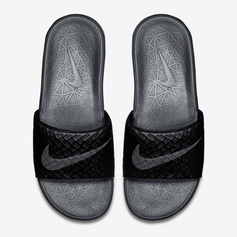 Tofflor Nike Benassi Solarsoft Slide 705474-091 svart 1