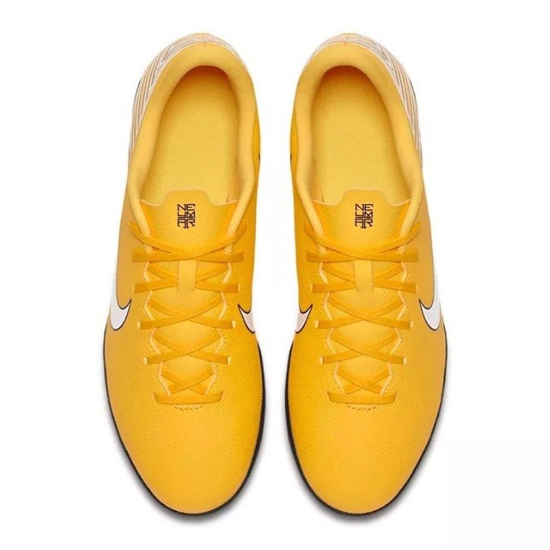 Nike Mercurial Vapor 12 Club Tf M AO3119-710 fotbollsskor gul gul 1