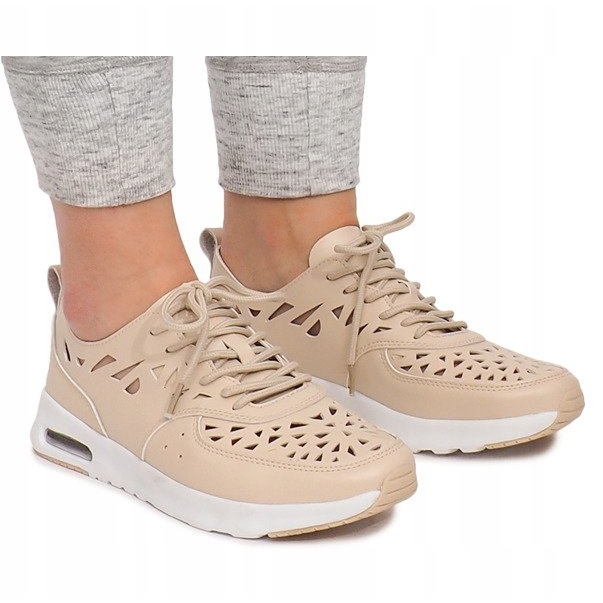 Sportskor AD-13 Beige 2