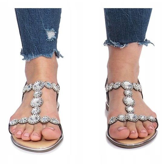 Svarta platta sandaler med Skäm bort diamanter 1