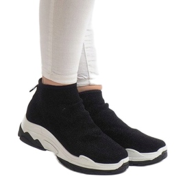 Svarta sportskor A88-22 2