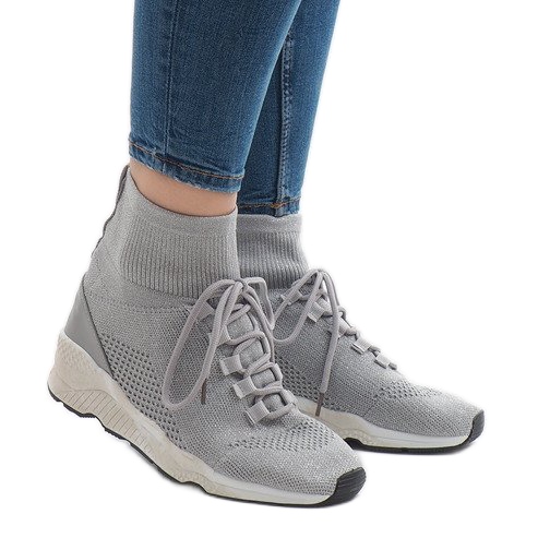 Grå sportskor 7S566 1