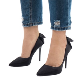 Klassiska svarta rosettnålar LB-336 1