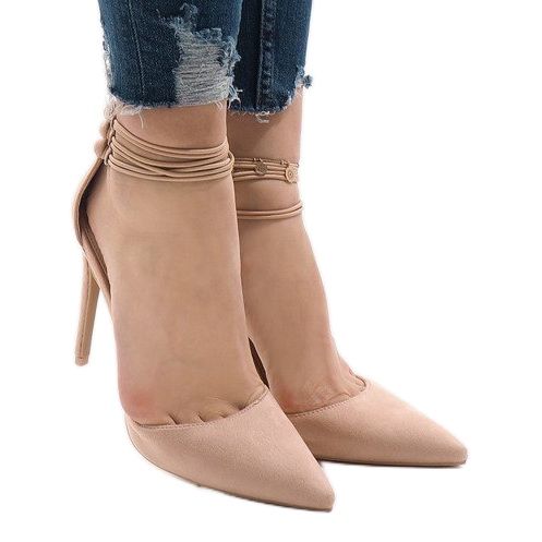 Rosa pumpar på en stift 6941-P beige 1