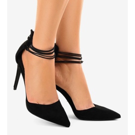 Svarta pumpar på en stift 6941-P 2