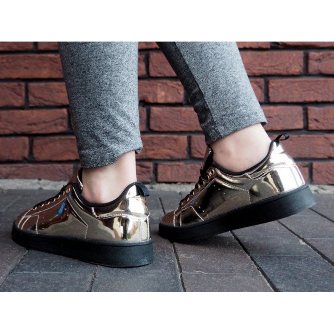 Q45 guld sneakers gyllene 2