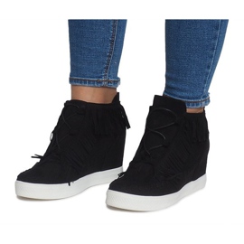 Wedge Sneakers With Fringes Boho AT-0613-1 Svart 1