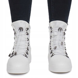 Vita genomskinliga sneakers på Mathilde -kilen 1