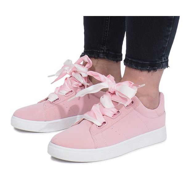 Rosa sneakers med Sabine rosetter 1