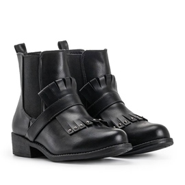 Svarta höga klackar 1812 2