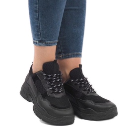 Svarta trendiga sportskor 1801 1