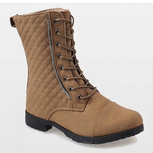 Beige quiltade stövlar B01 1