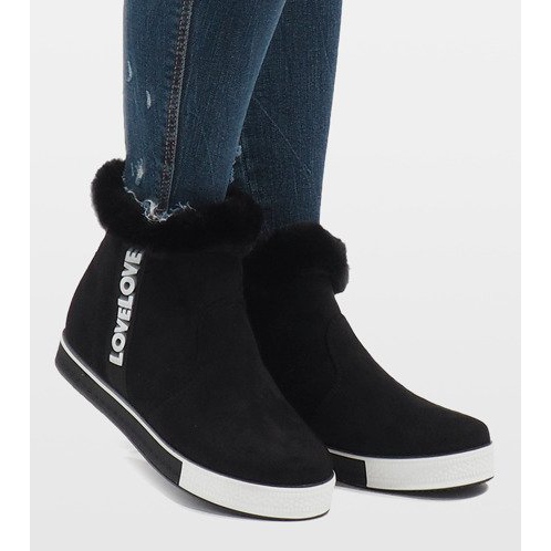 Svarta, pälsfodrade stövlar i mocka NB252P-1 1