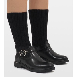 Ideal Shoes Svarta isolerade stövlar E-4939 1