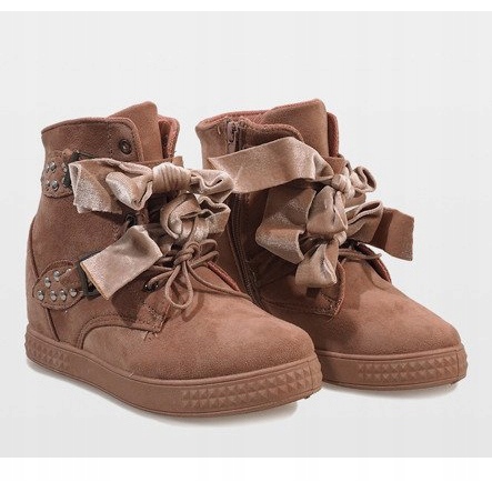 Rosa snekaers på kilen A-79 1